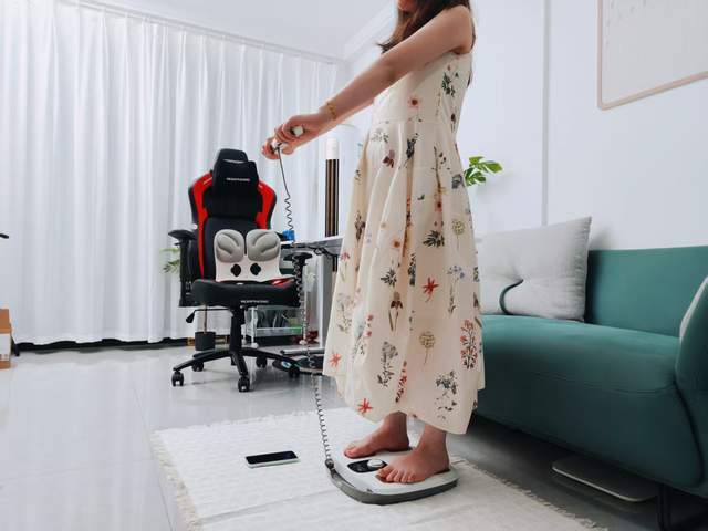 频8电极+12项数据+97%准确率有点全面开元棋牌InBody体脂秤H30评测：3(图4)